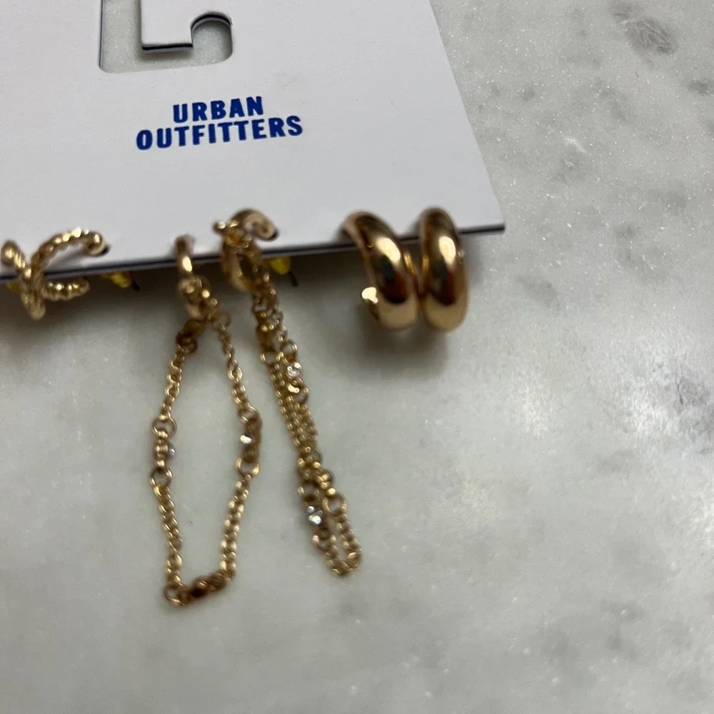 Urban Outfitters Earring Set Gold Tone Hoop Chain Huggie 3 Pairs New Jewelry 3pc